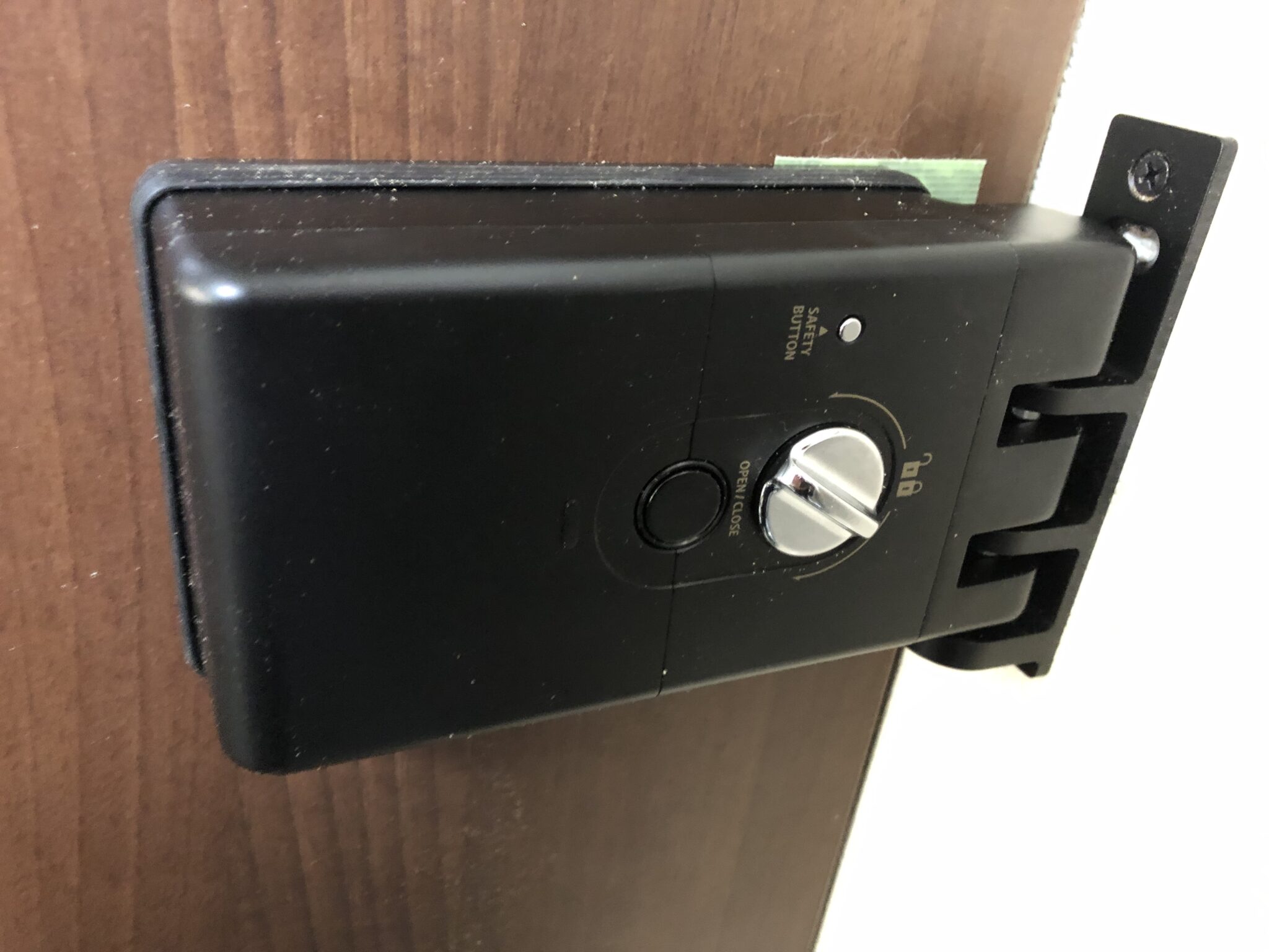 引き戸デジタル錠新規取り付け工事【番号錠・電気錠・補助錠】 | カギのことなら鍵のナカシマ